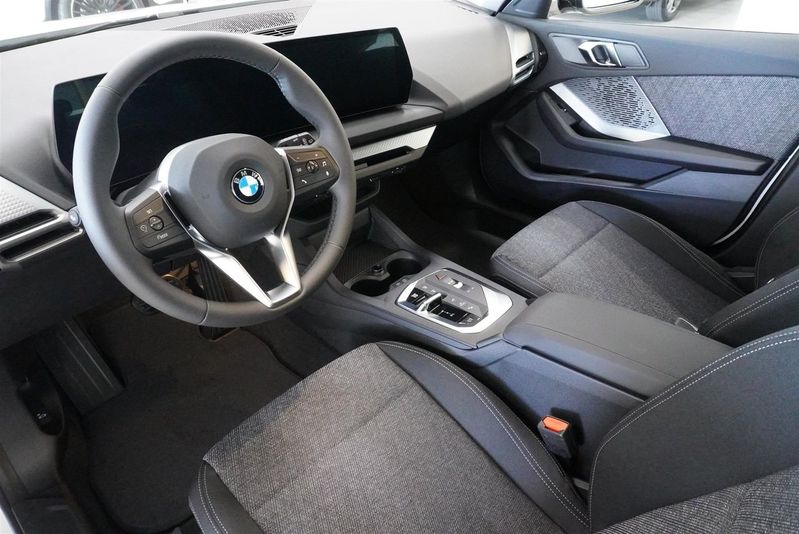 BMW 120 bild 2