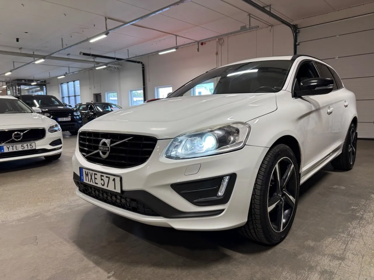 Vehicle image 7