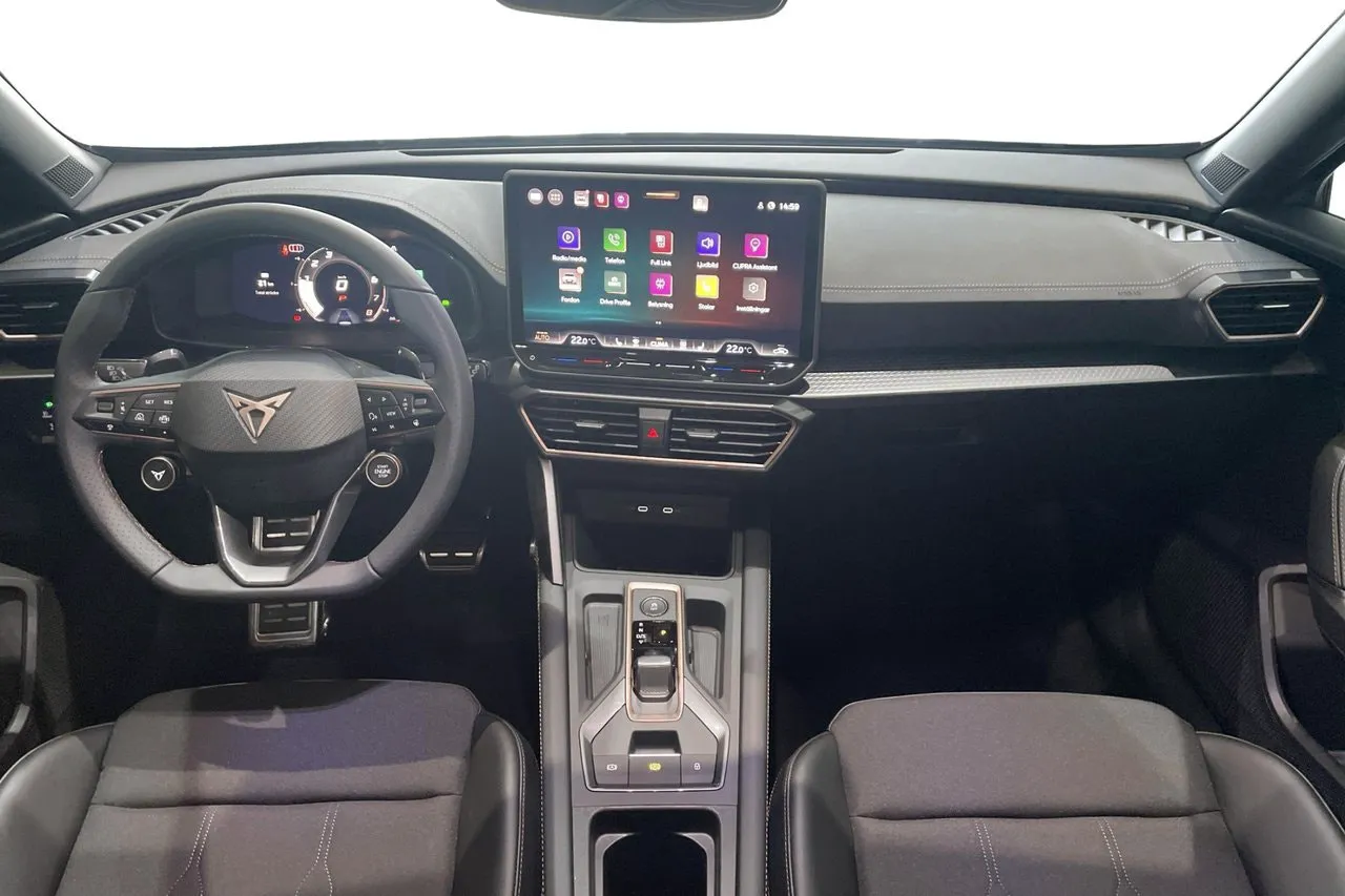 Vehicle image 14