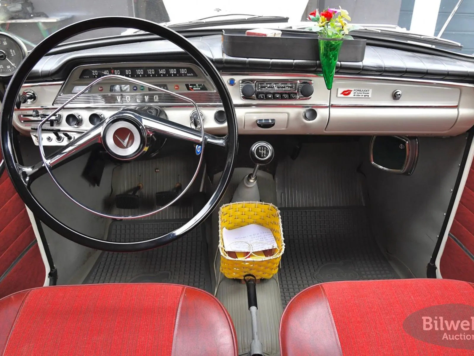Vehicle image 22