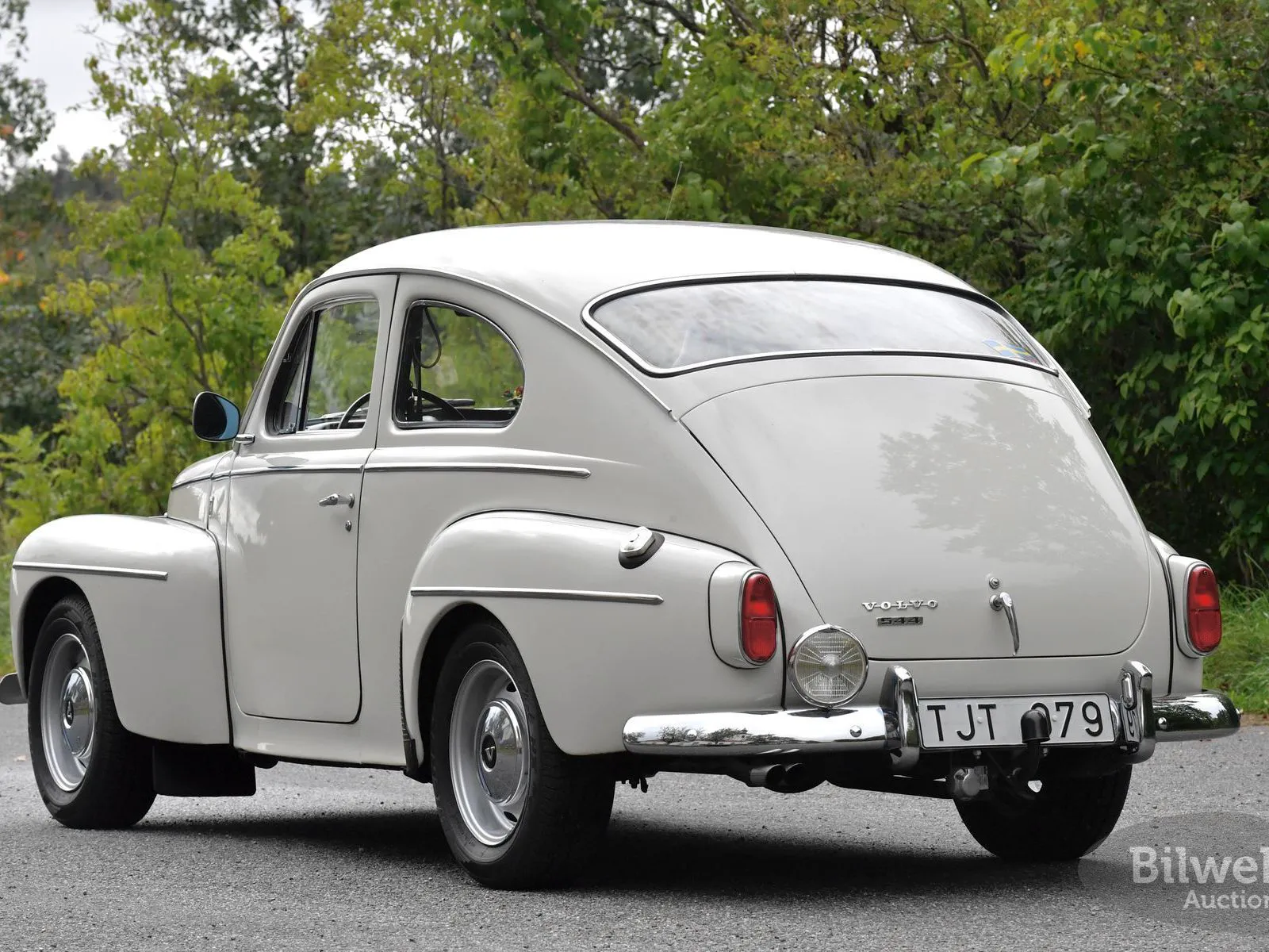 Vehicle image 11
