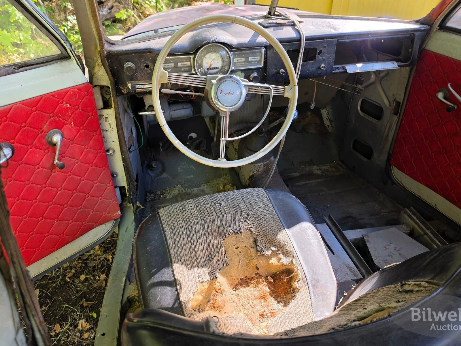 Vehicle image 20