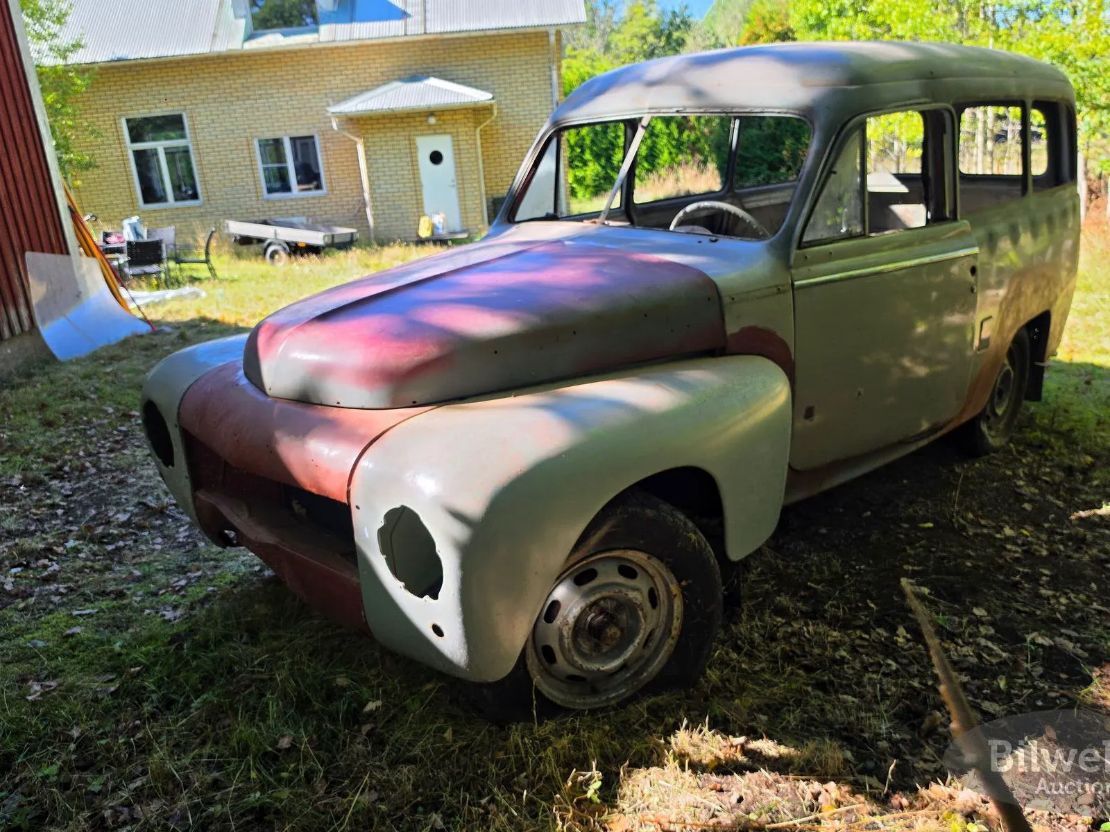 Vehicle image 7