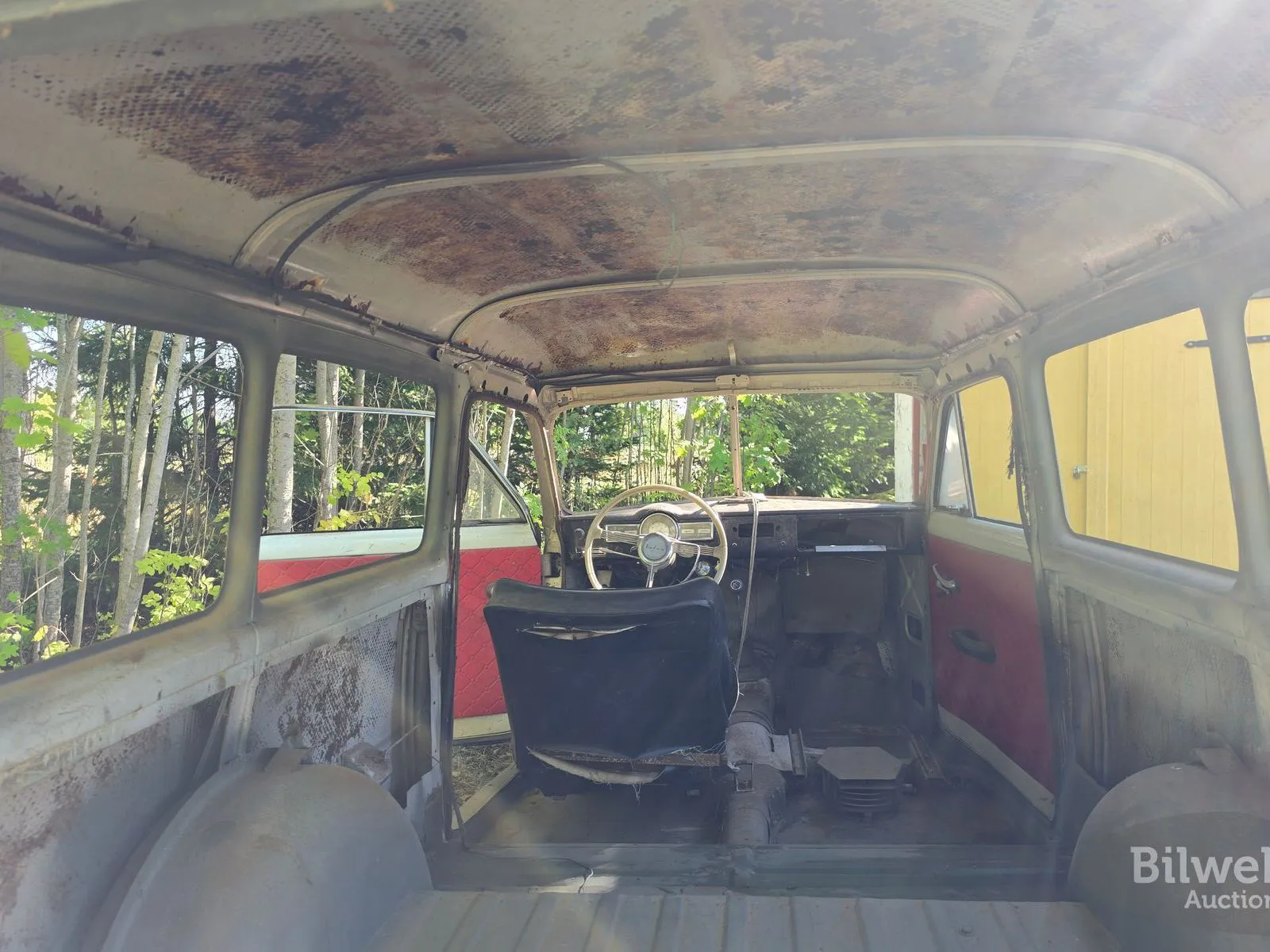 Vehicle image 35