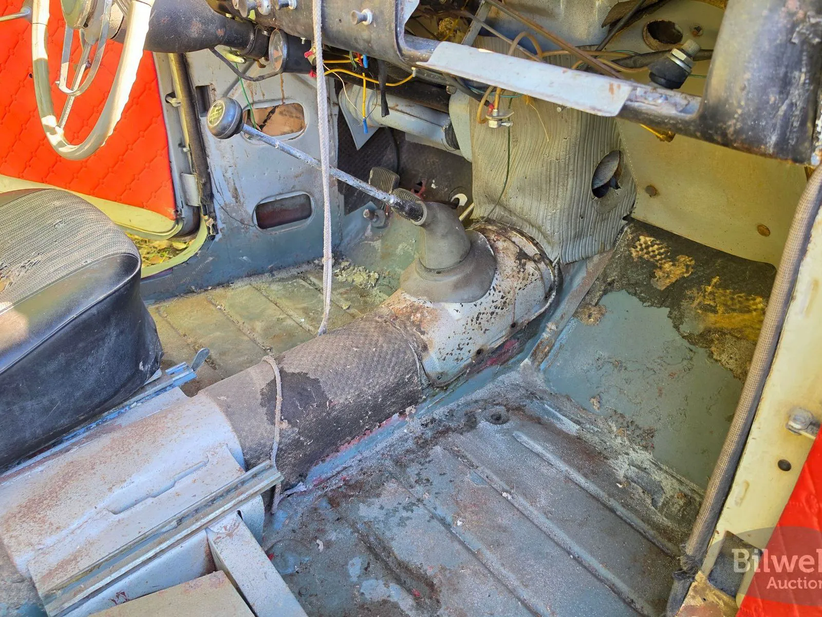 Vehicle image 38