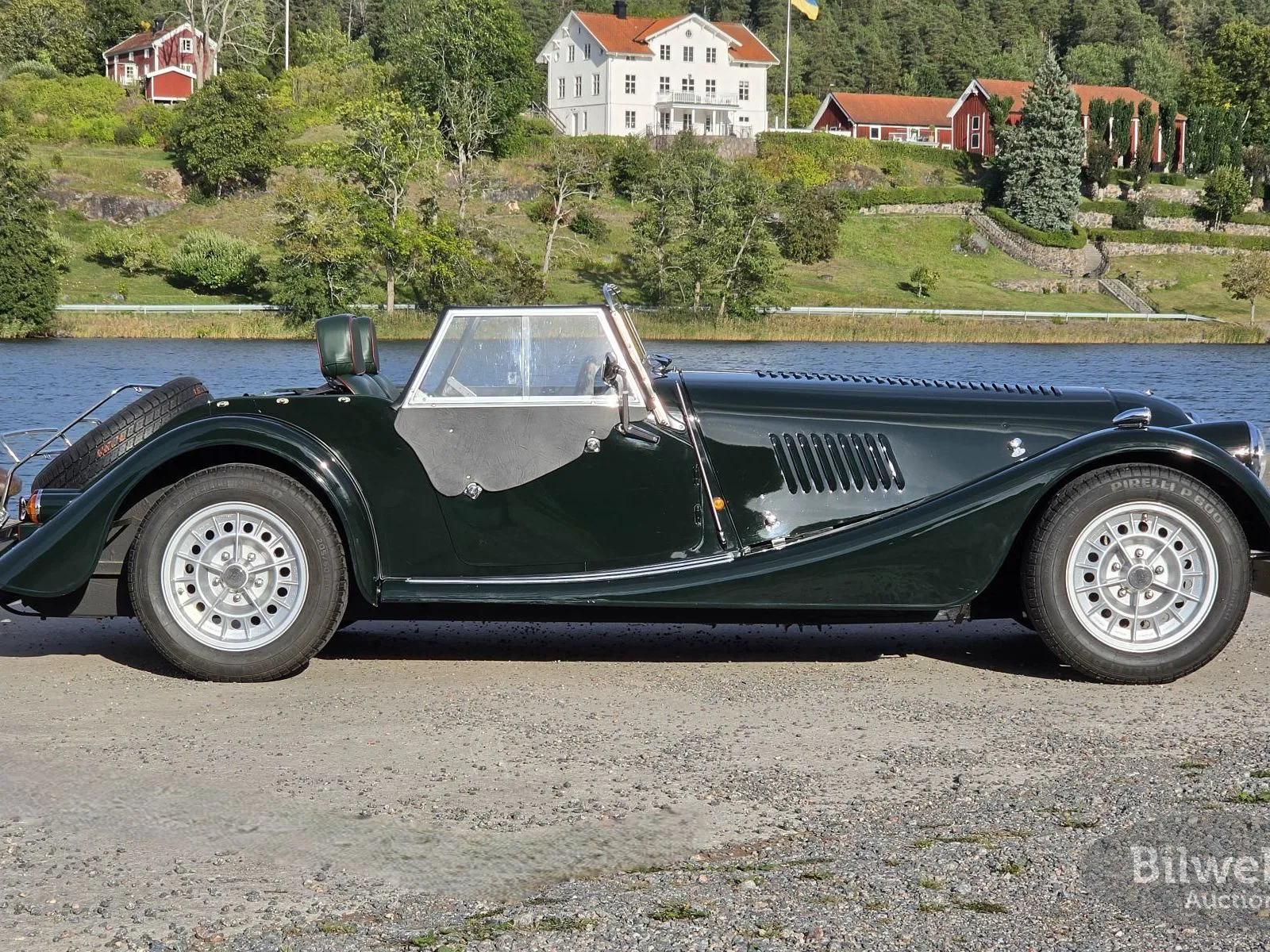 Vehicle image 34