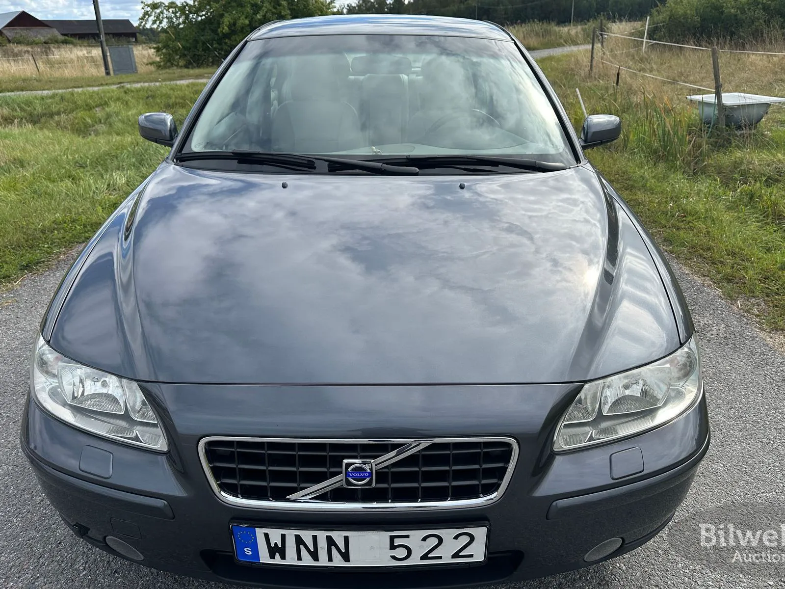 Vehicle image 80