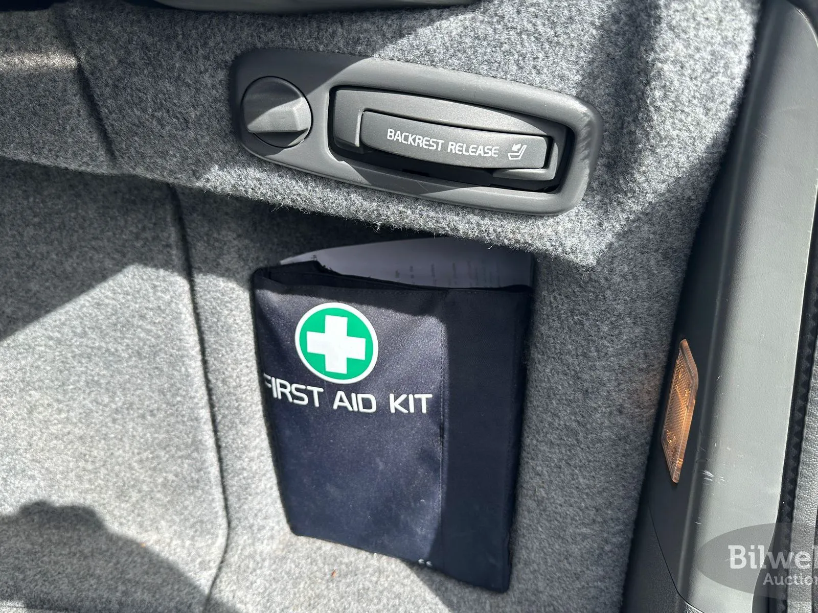 Vehicle image 38