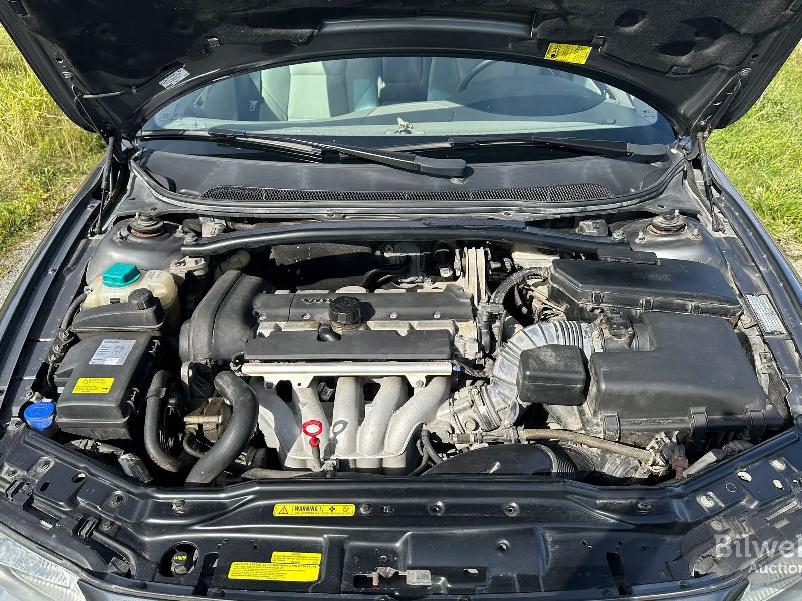 Vehicle image 19
