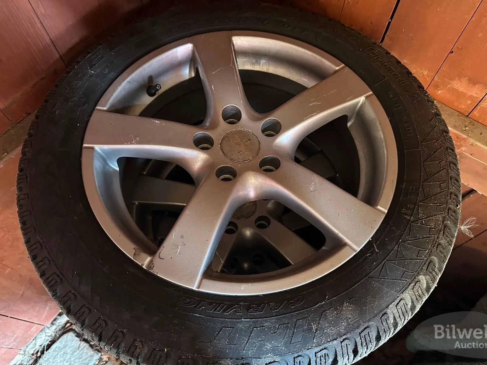 Vehicle image 101