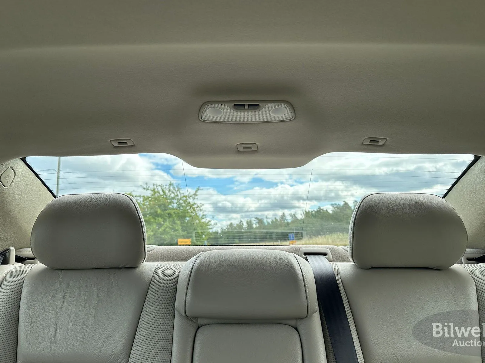 Vehicle image 45