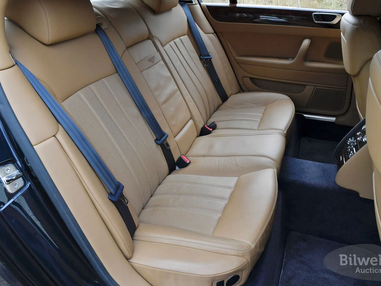 Vehicle image 36