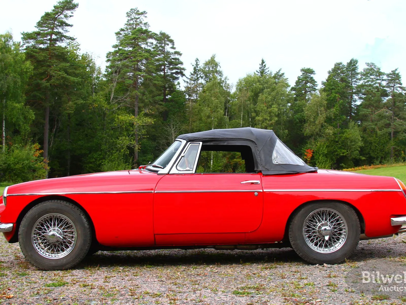 Vehicle image 18
