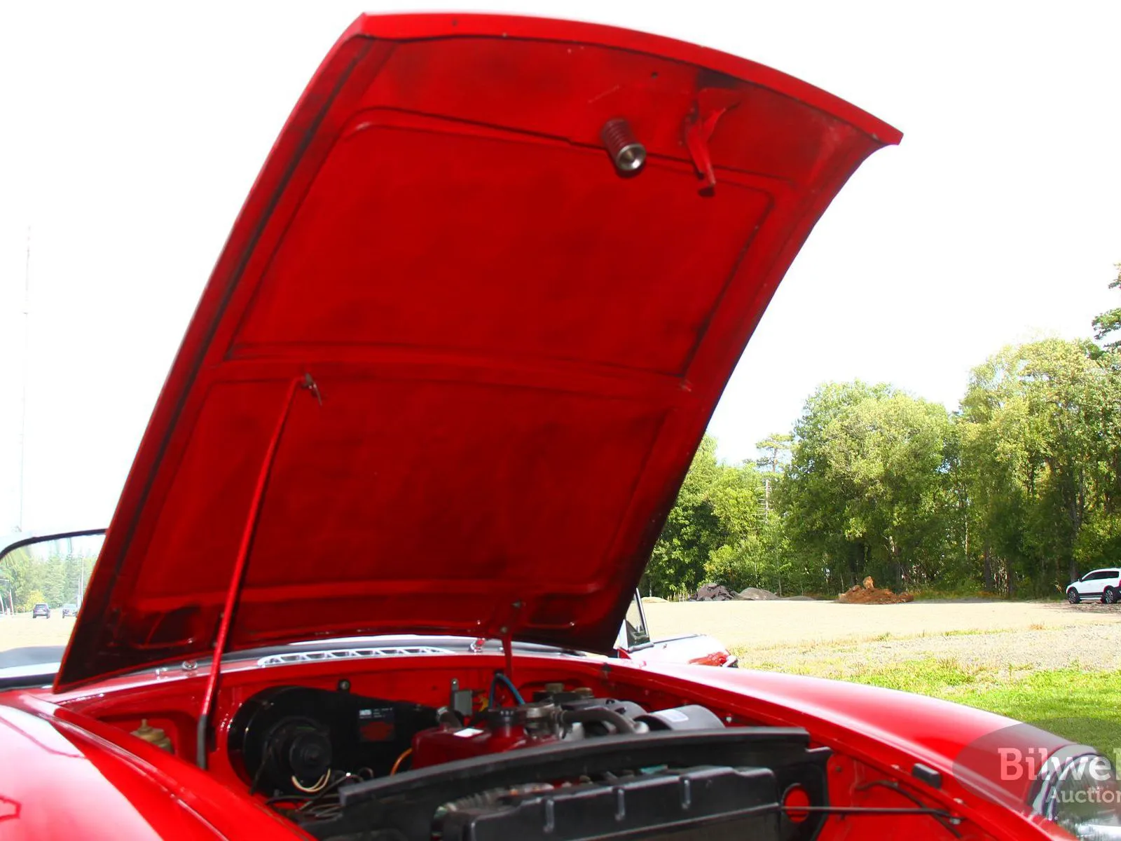 Vehicle image 30