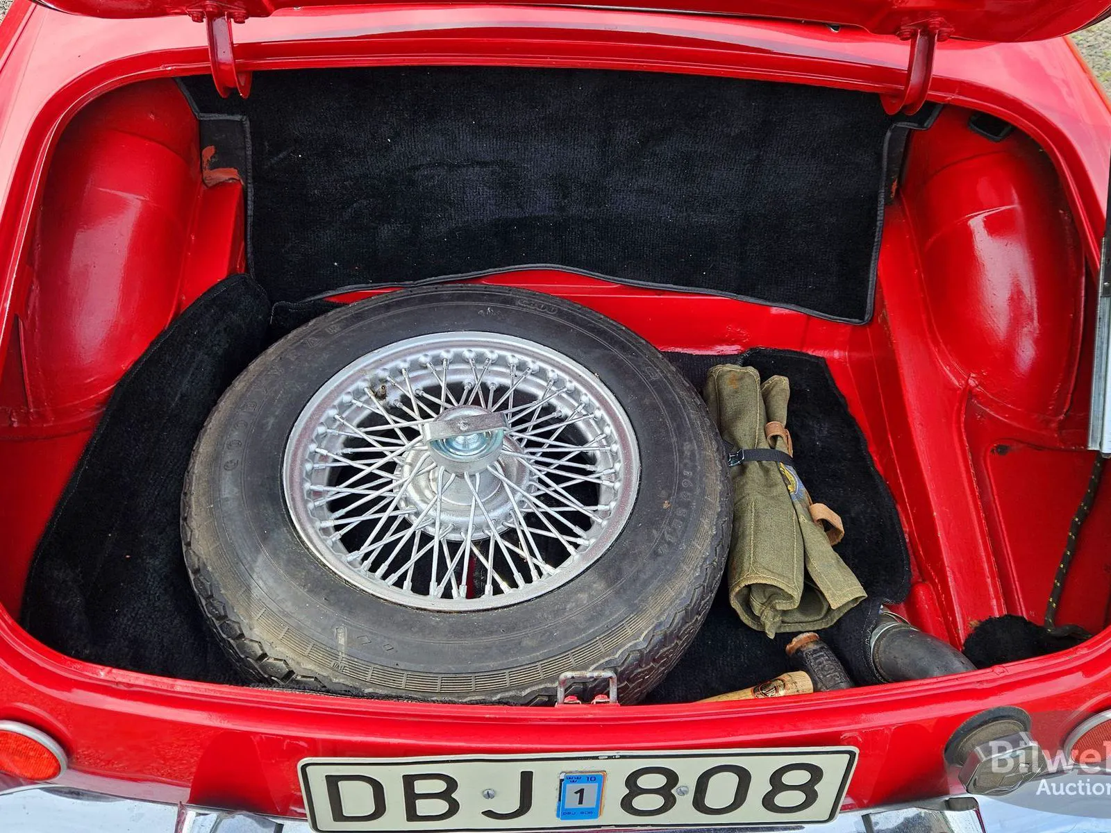 Vehicle image 35