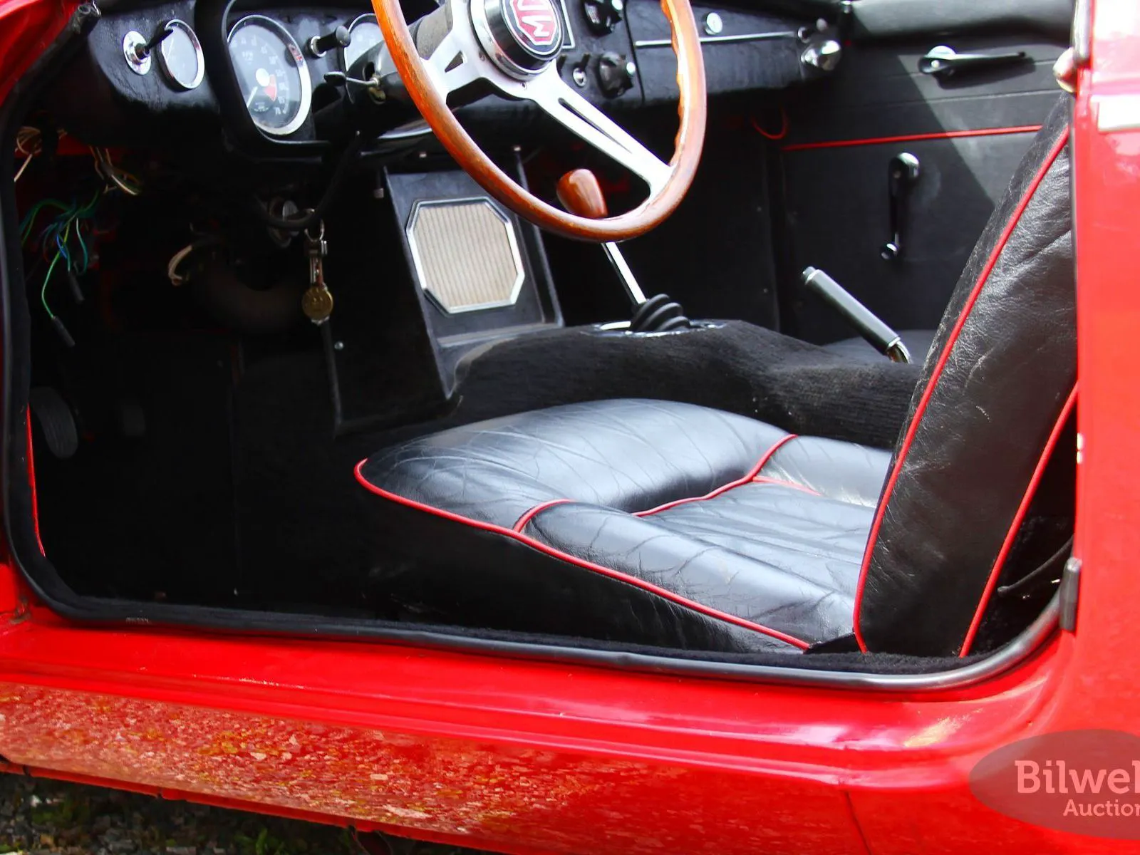 Vehicle image 23