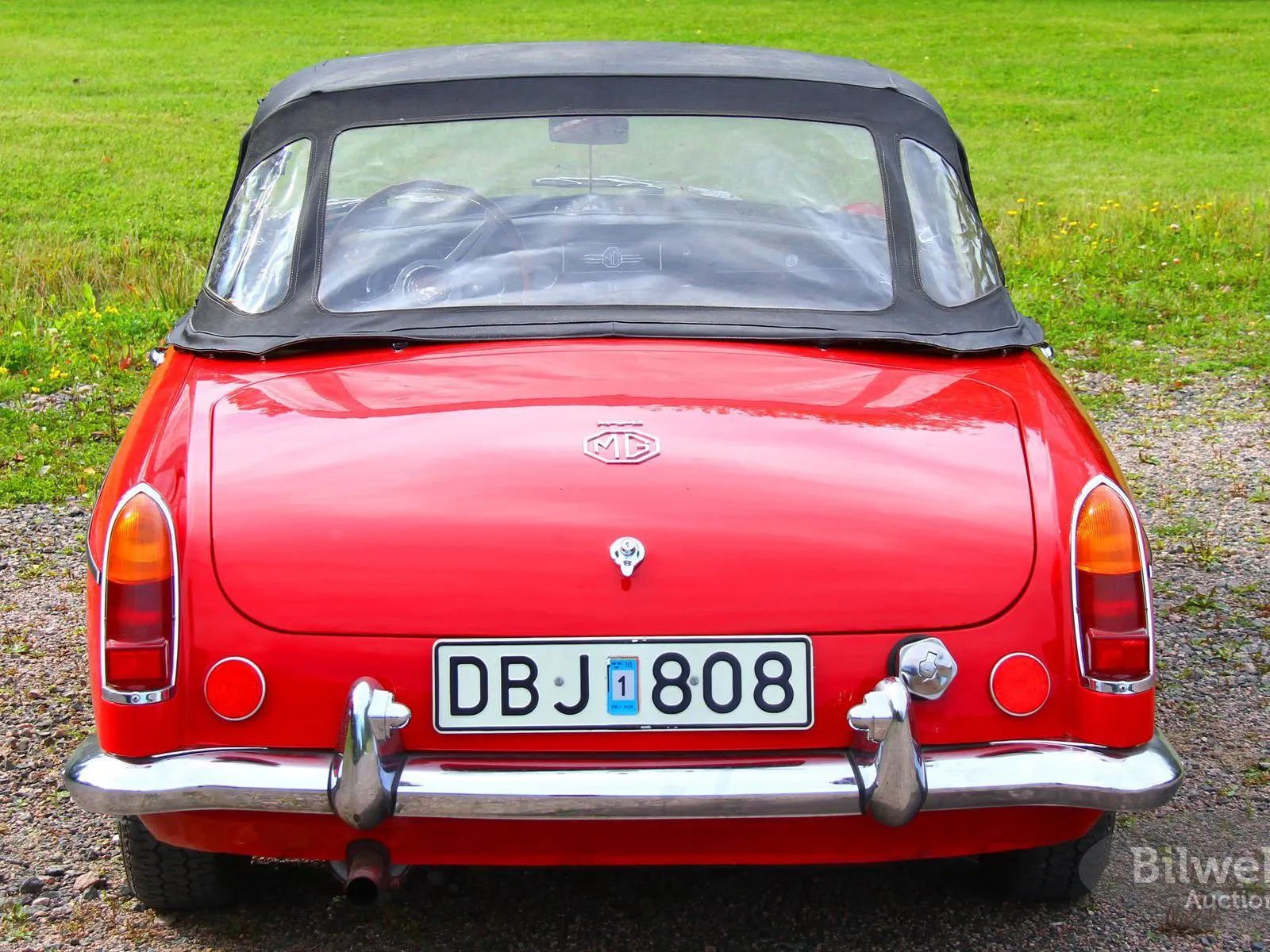 Vehicle image 21