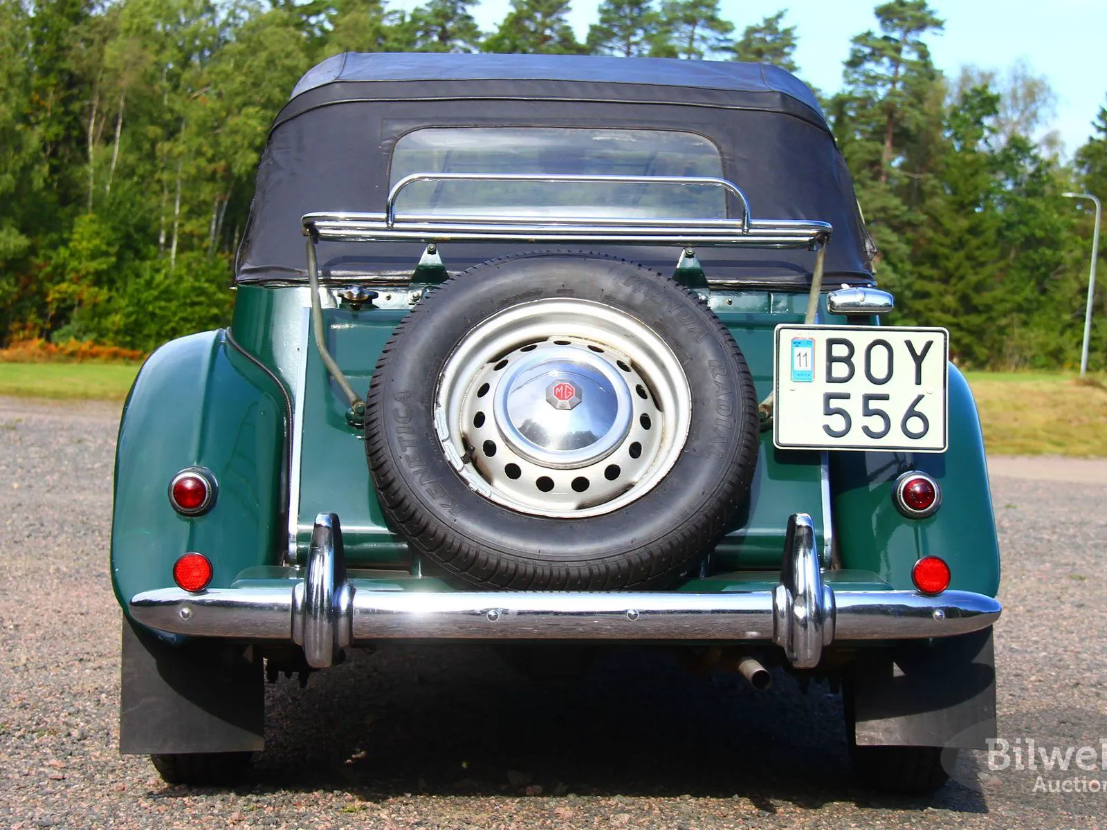 Vehicle image 23