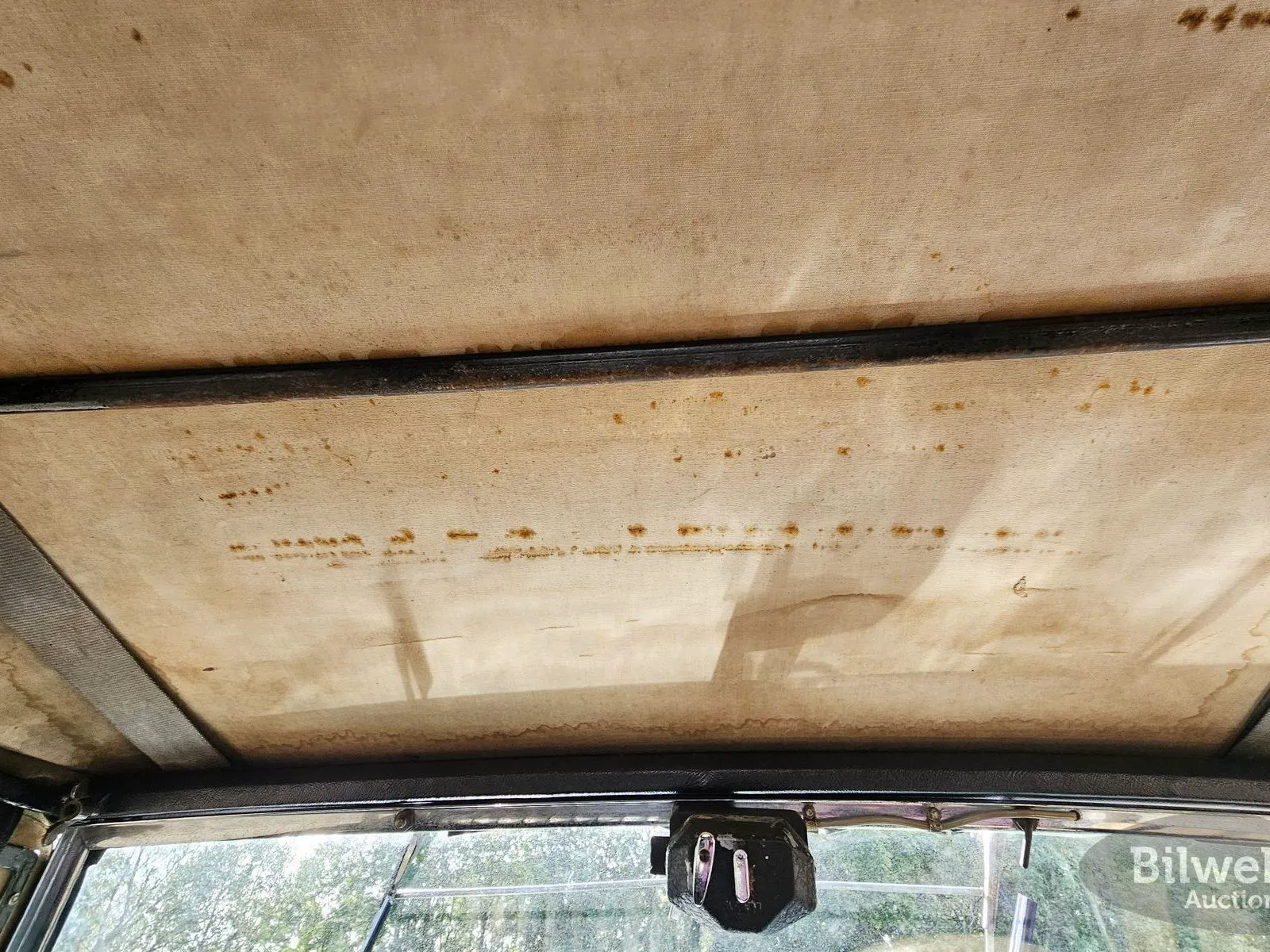 Vehicle image 31