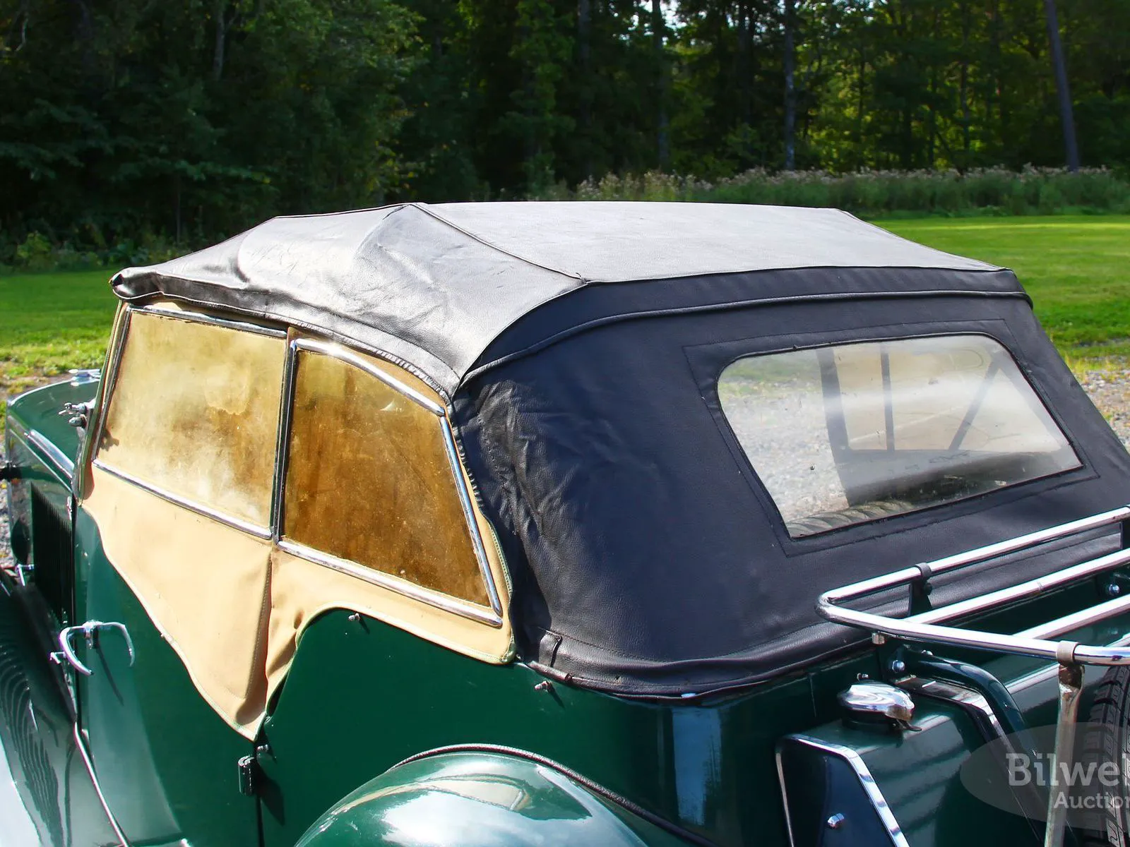 Vehicle image 21
