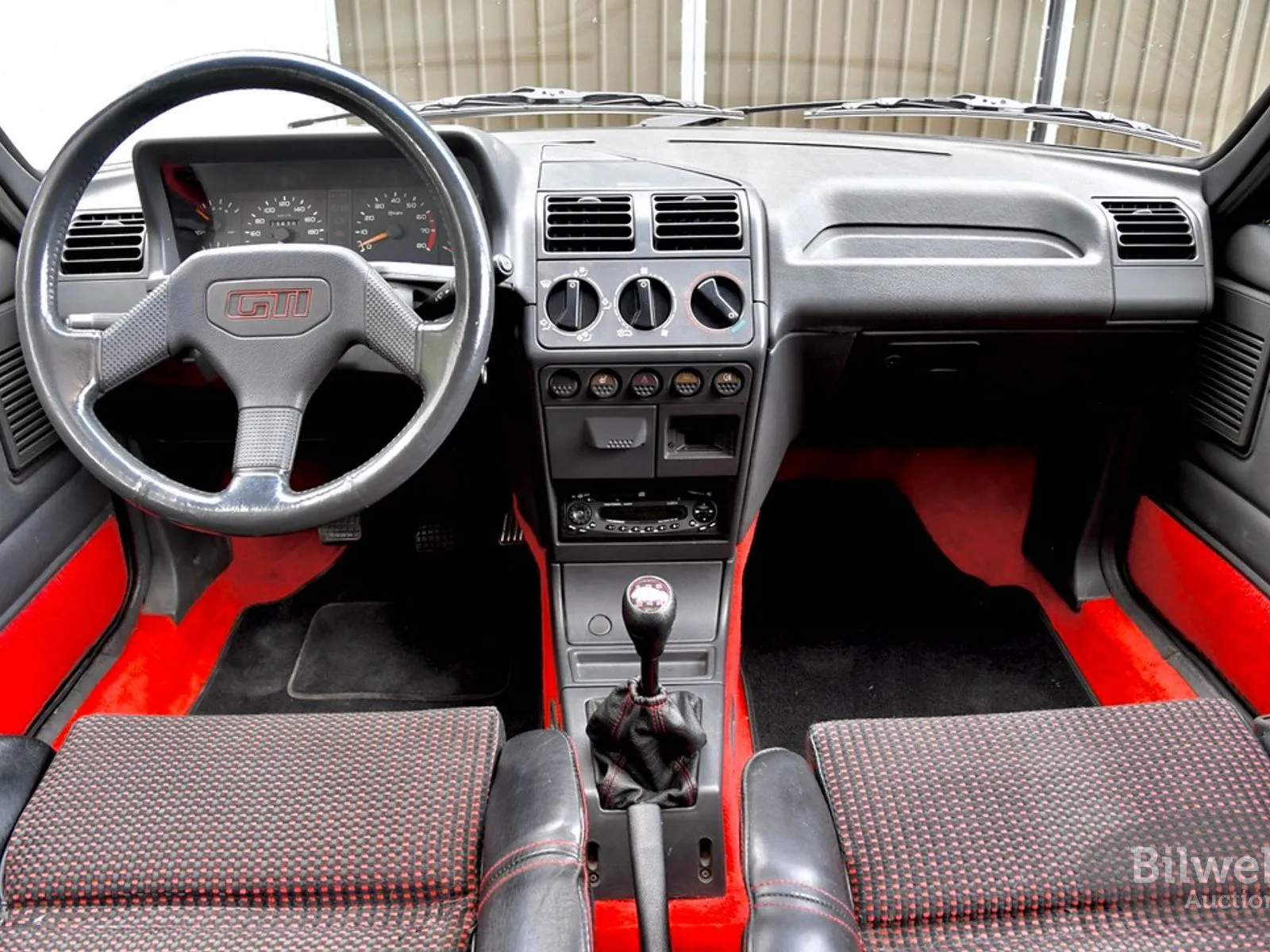 Vehicle image 31
