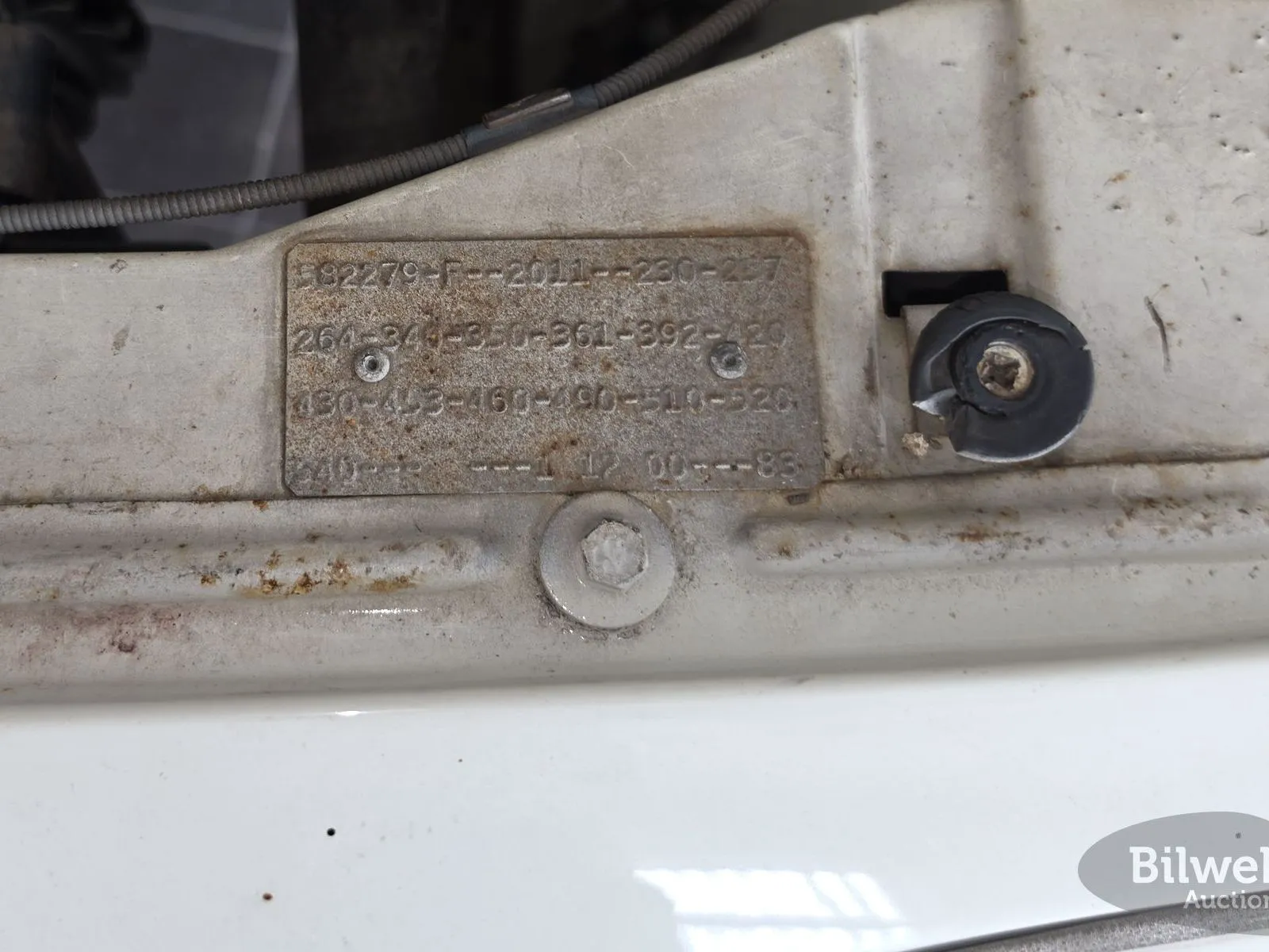 Vehicle image 43