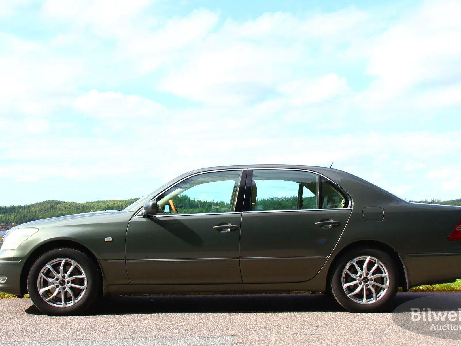 Vehicle image 39