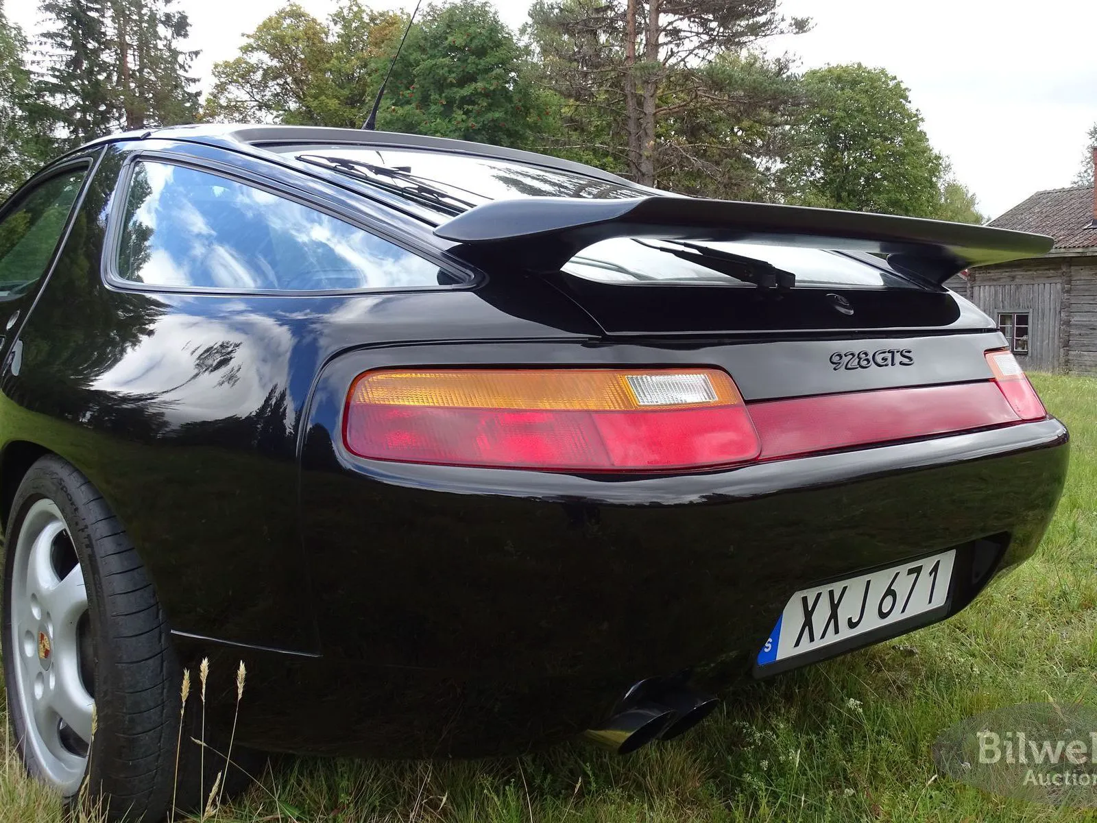 Vehicle image 25