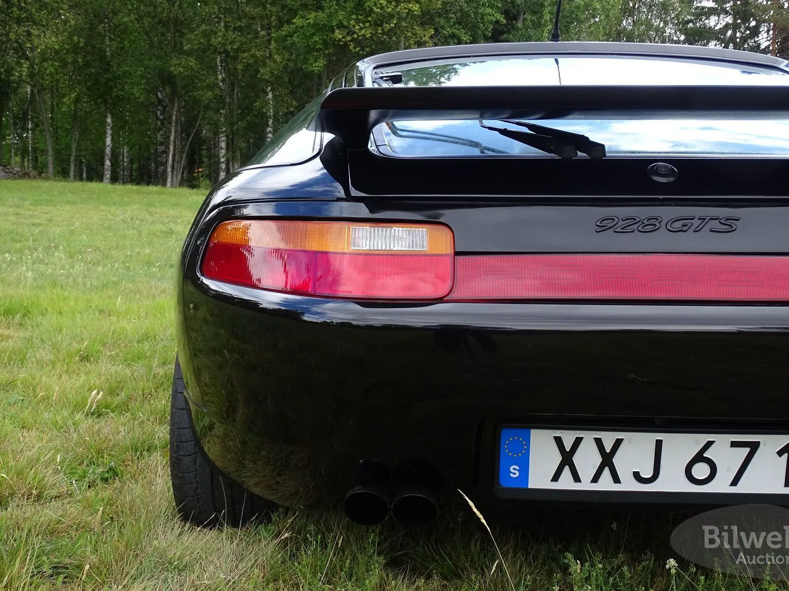 Vehicle image 23