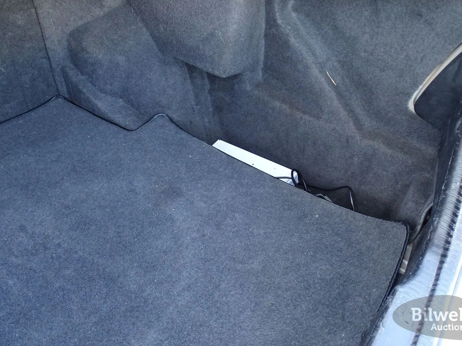 Vehicle image 77