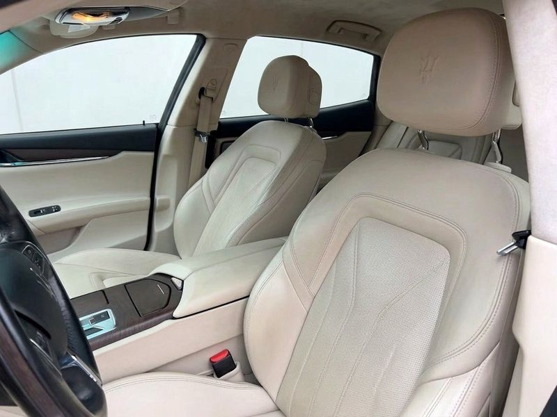 Maserati Quattroporte bild 10