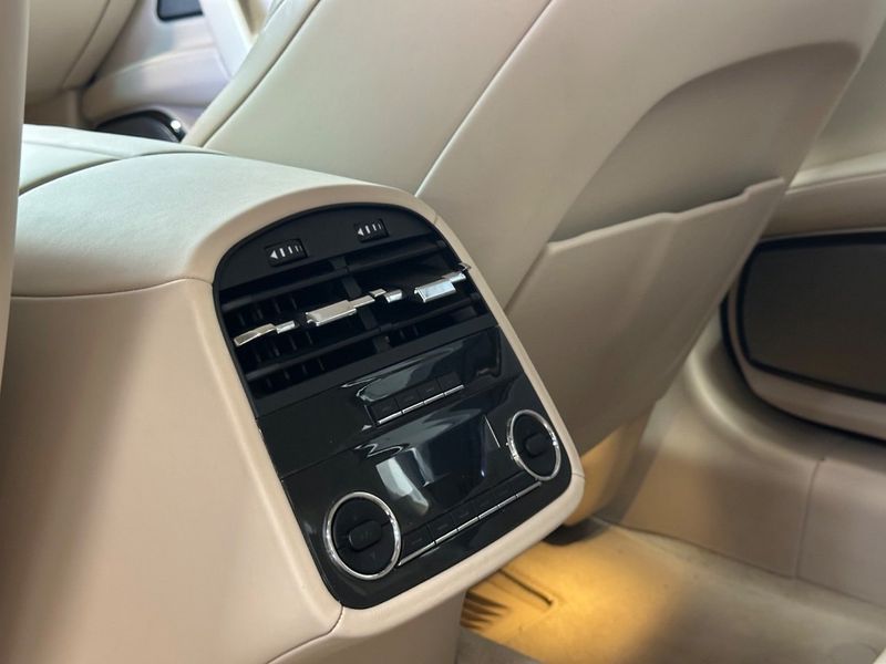 Maserati Quattroporte bild 17