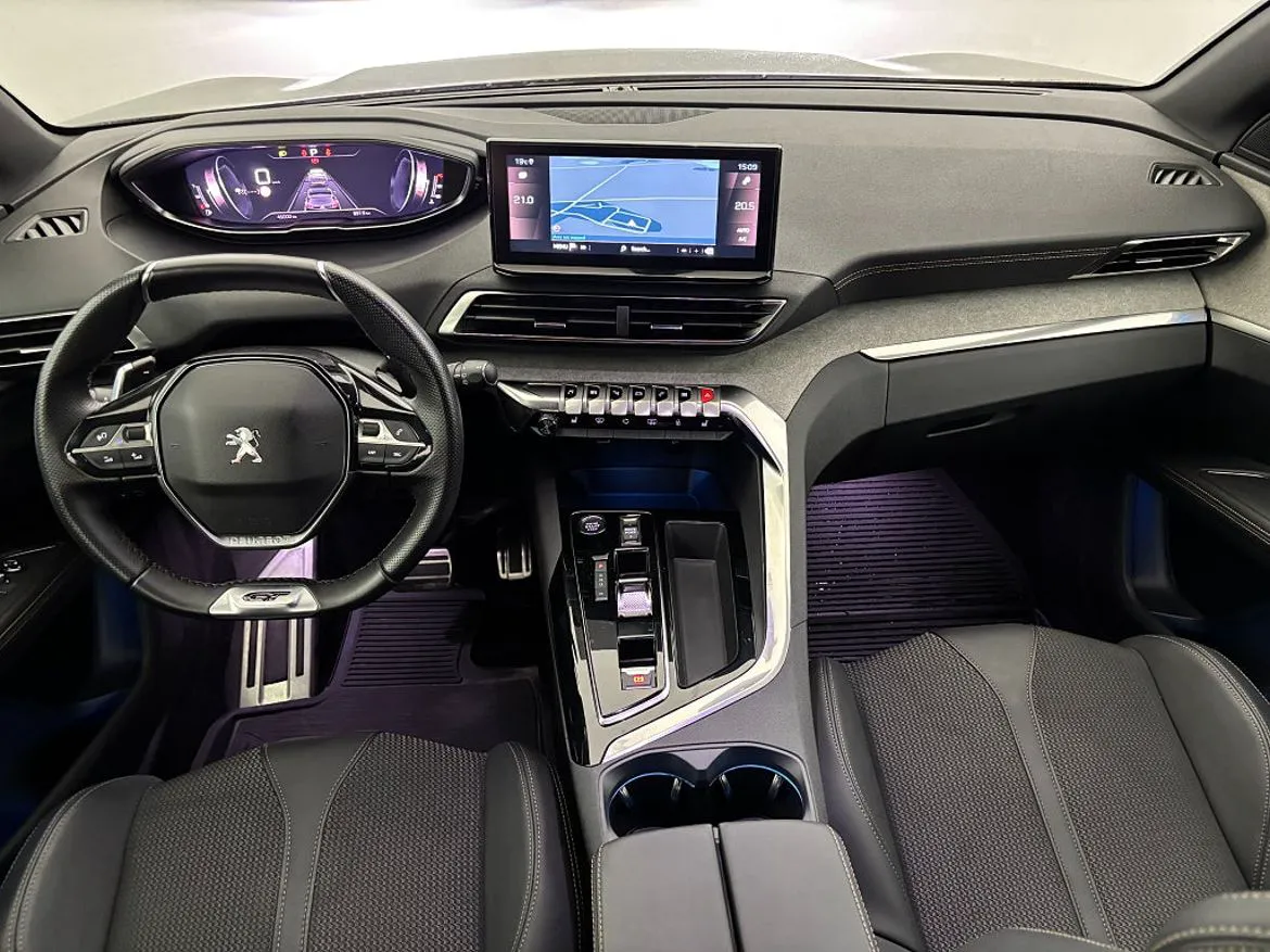 Vehicle image 23