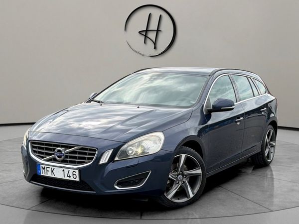 Volvo V60 D3 163hk Momentum R-Design fälgar Xenon Drag *685kr/Mån - 2012