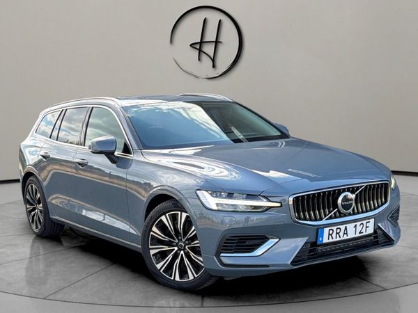 Volvo V60 Recharge T6 AWD Core Kamera * Google * Stora Batteriet - 2023
