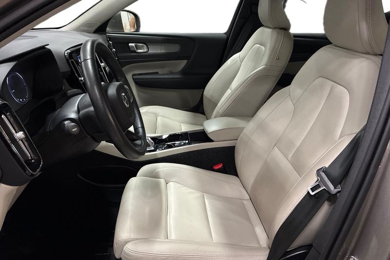 Volvo XC40 bild 13