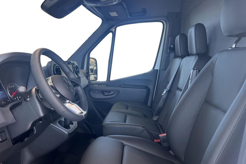 Mercedes Sprinter bild 8