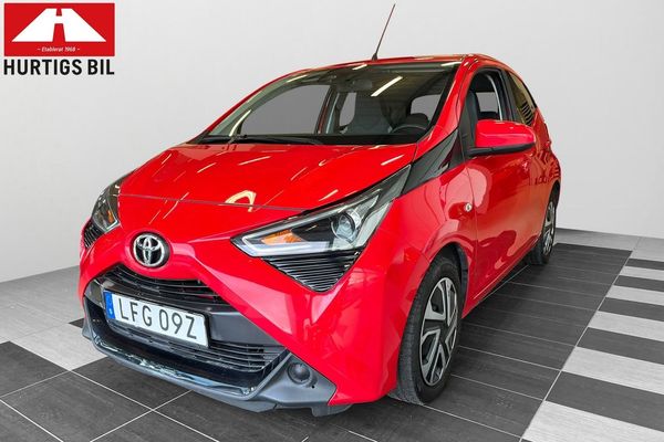 Toyota Aygo 5-dörrar 1.0 VVT-i X-PLAY Carplay -Backamera - 2021