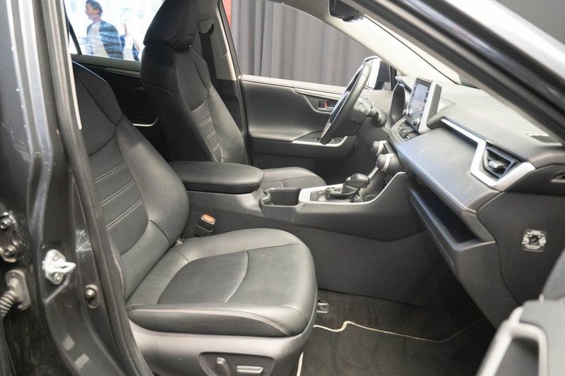 Toyota RAV4 bild 18