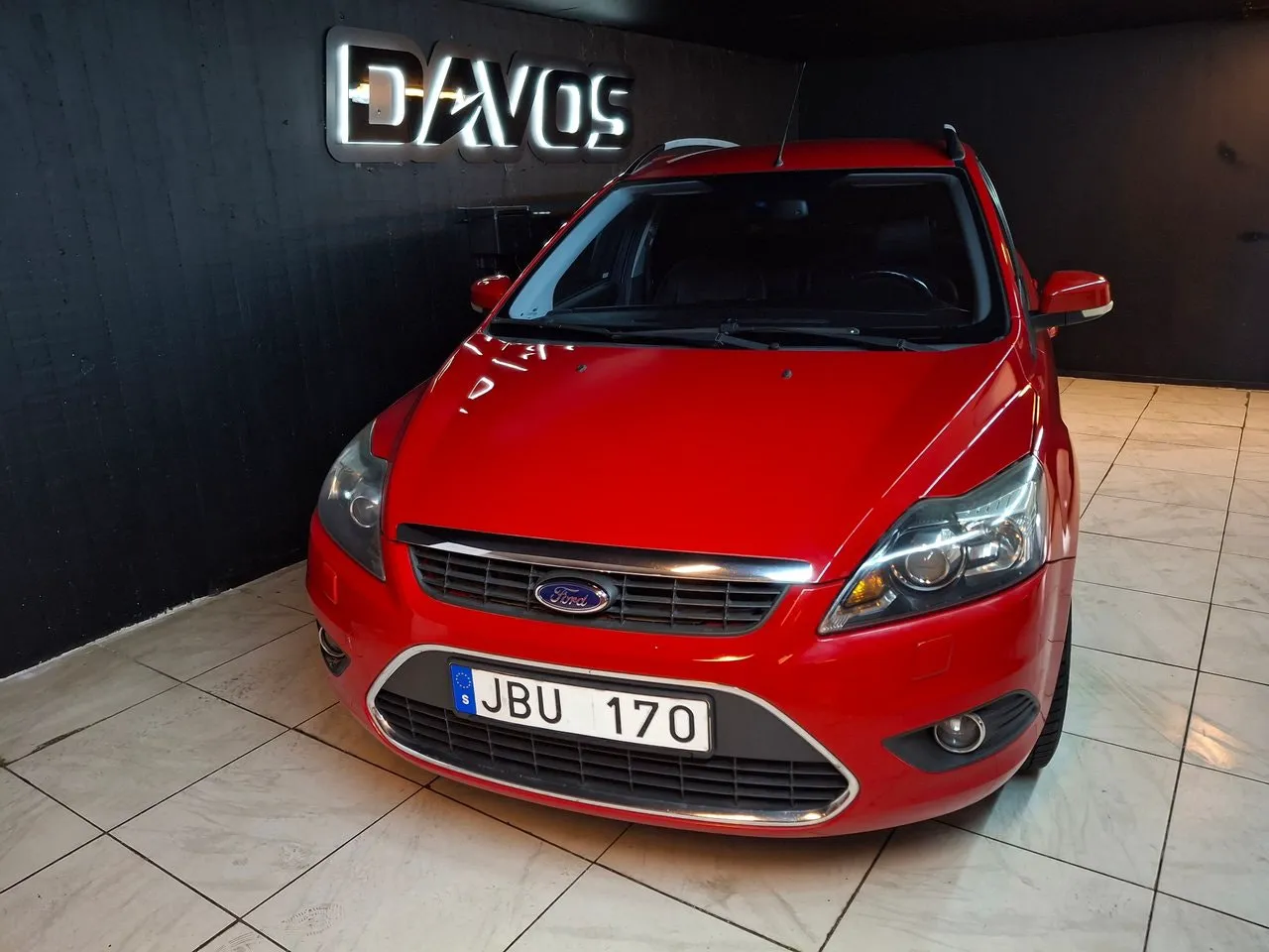 Vehicle image 8