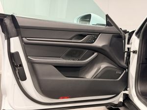 Porsche Taycan bild 10