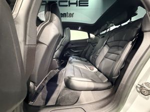 Porsche Taycan bild 22