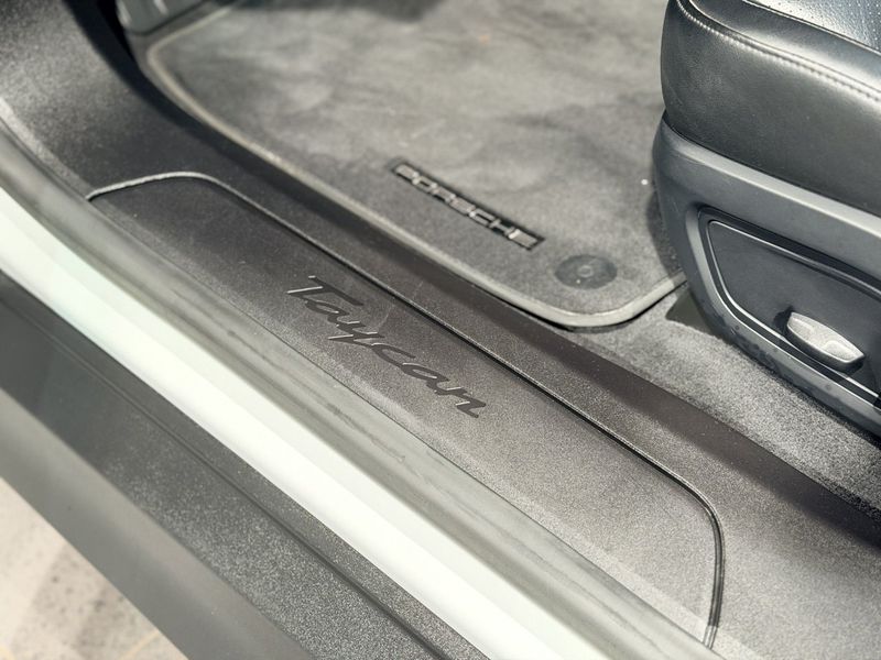 Porsche Taycan bild 11