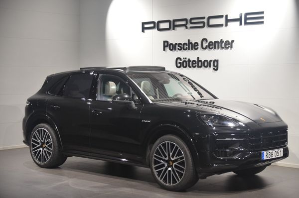 Porsche Cayenne E-Hybrid - 2024