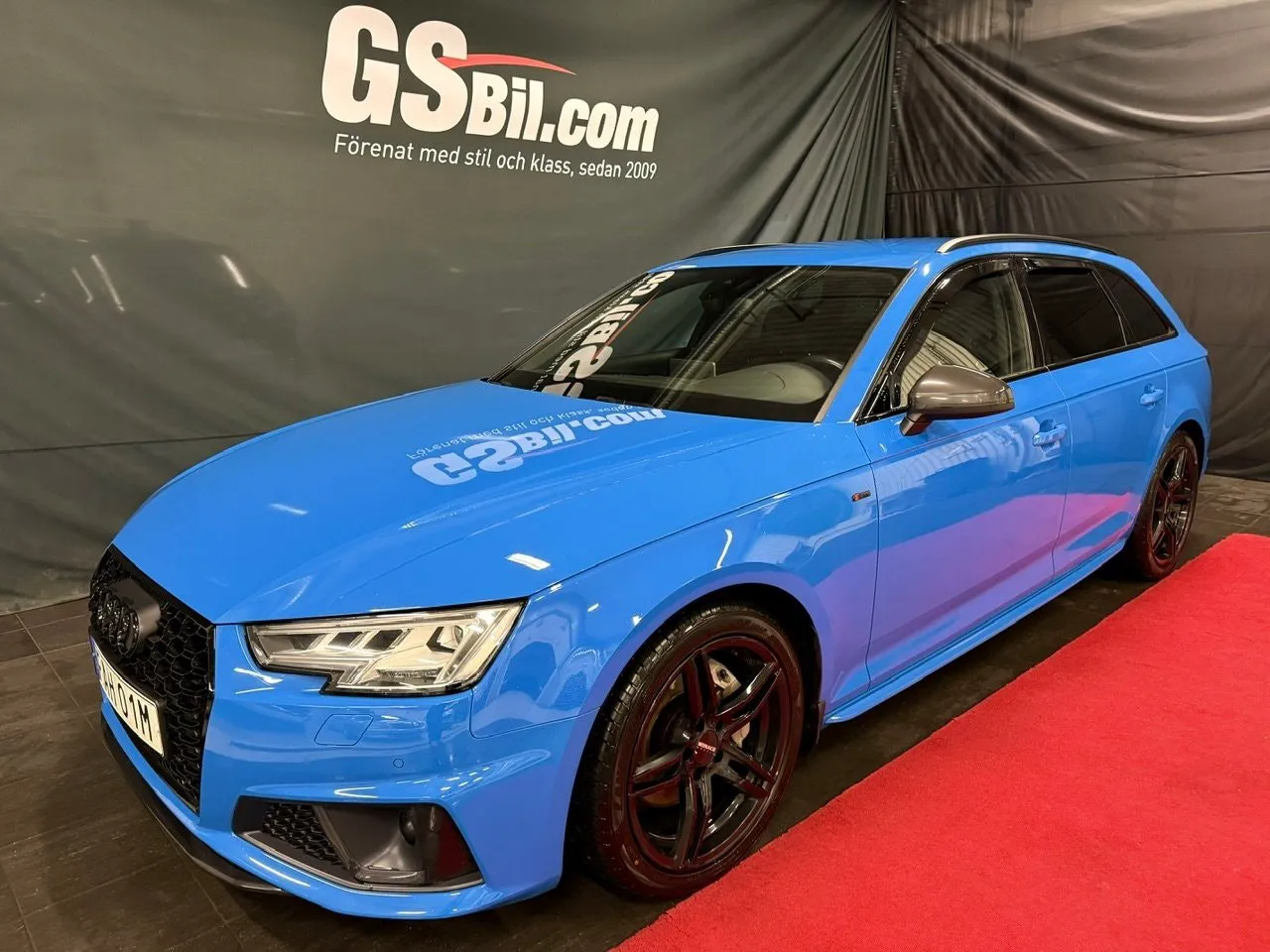 Vehicle image 3
