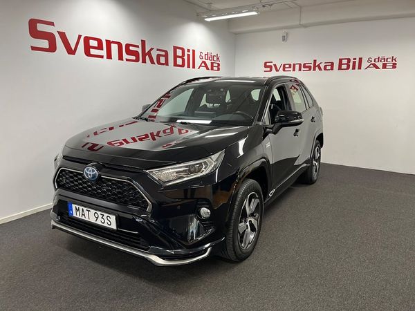 Toyota RAV4 Laddhybrid E-AUT Active (dragkrok) 2.99% Ränta - 2021