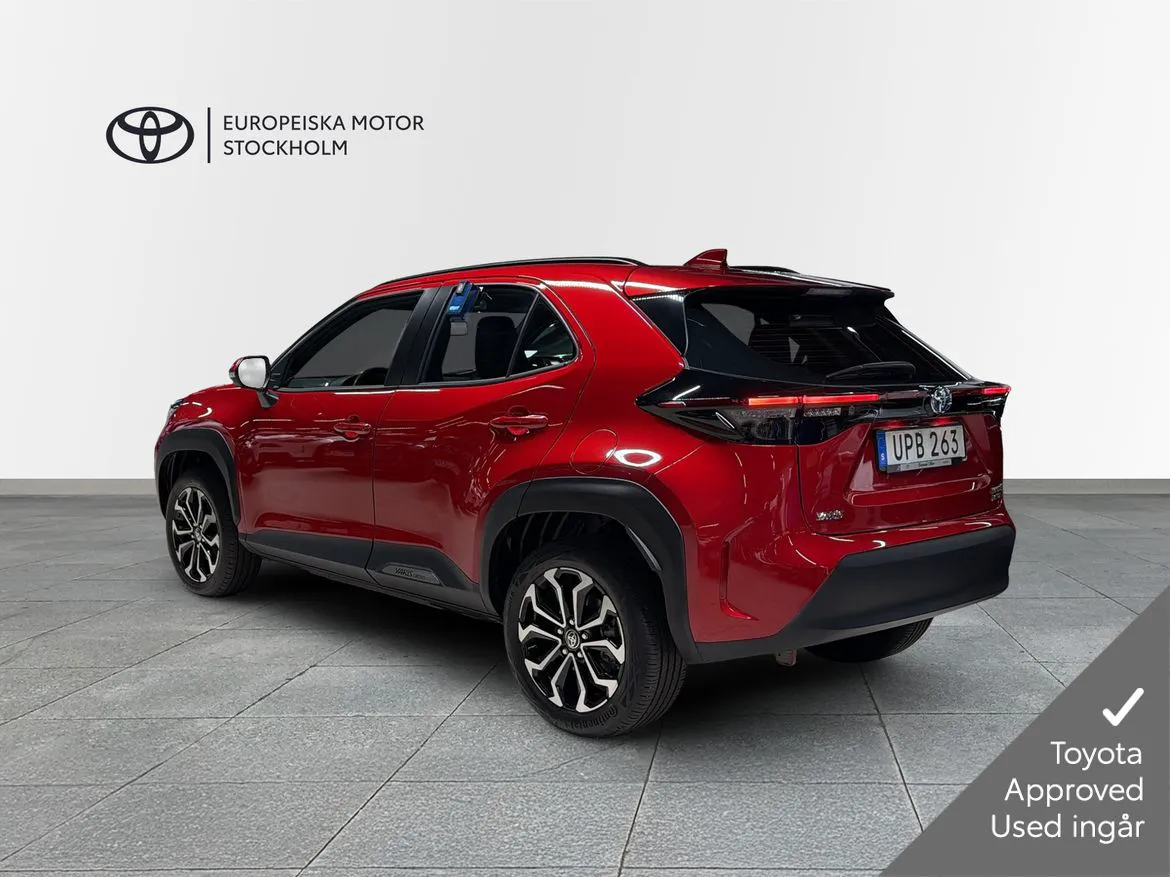 Vehicle image 2