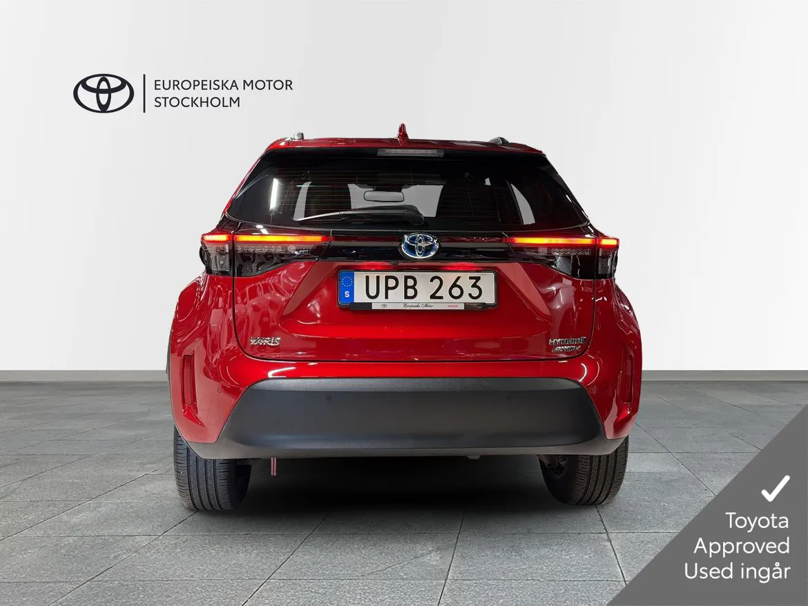 Vehicle image 4