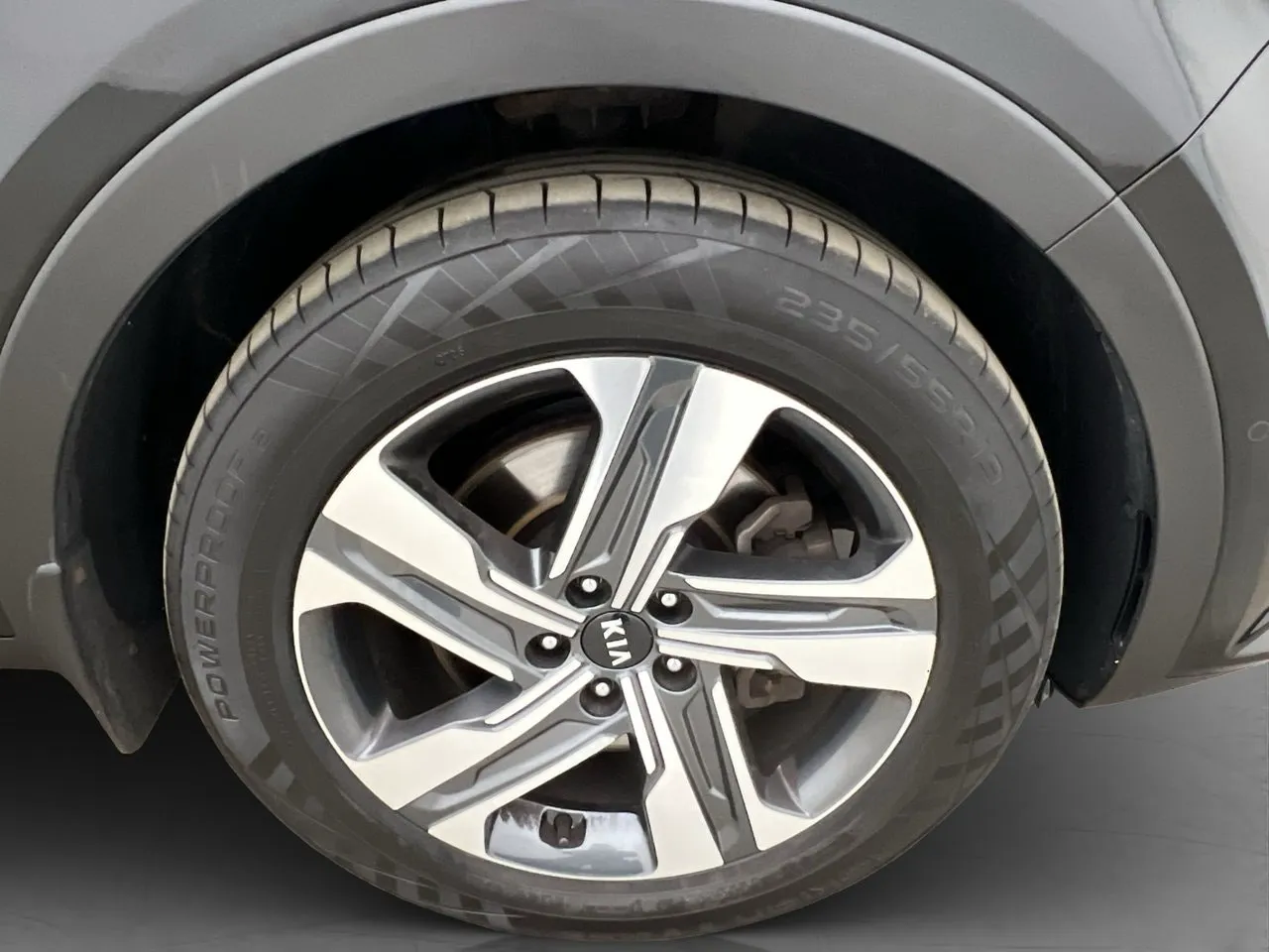 Vehicle image 36