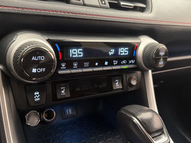 Toyota RAV4 bild 31